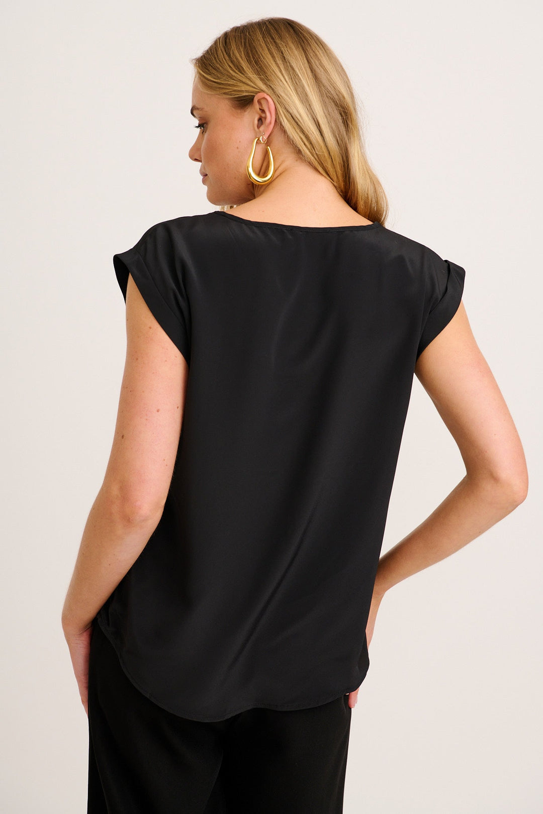 Isla™ Essential Top