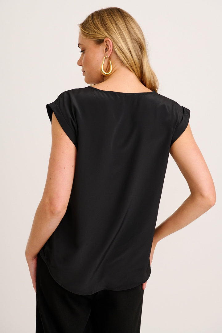 Isla™ Essential Top