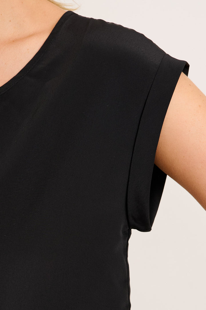 Isla™ Essential Top